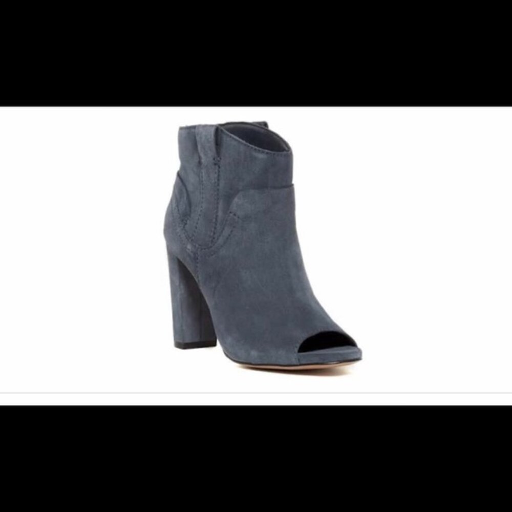 Vince Camuto‎ Women's Gray Camey Suede Peep Toe Block Heel Ankle Bootie Size 8.5